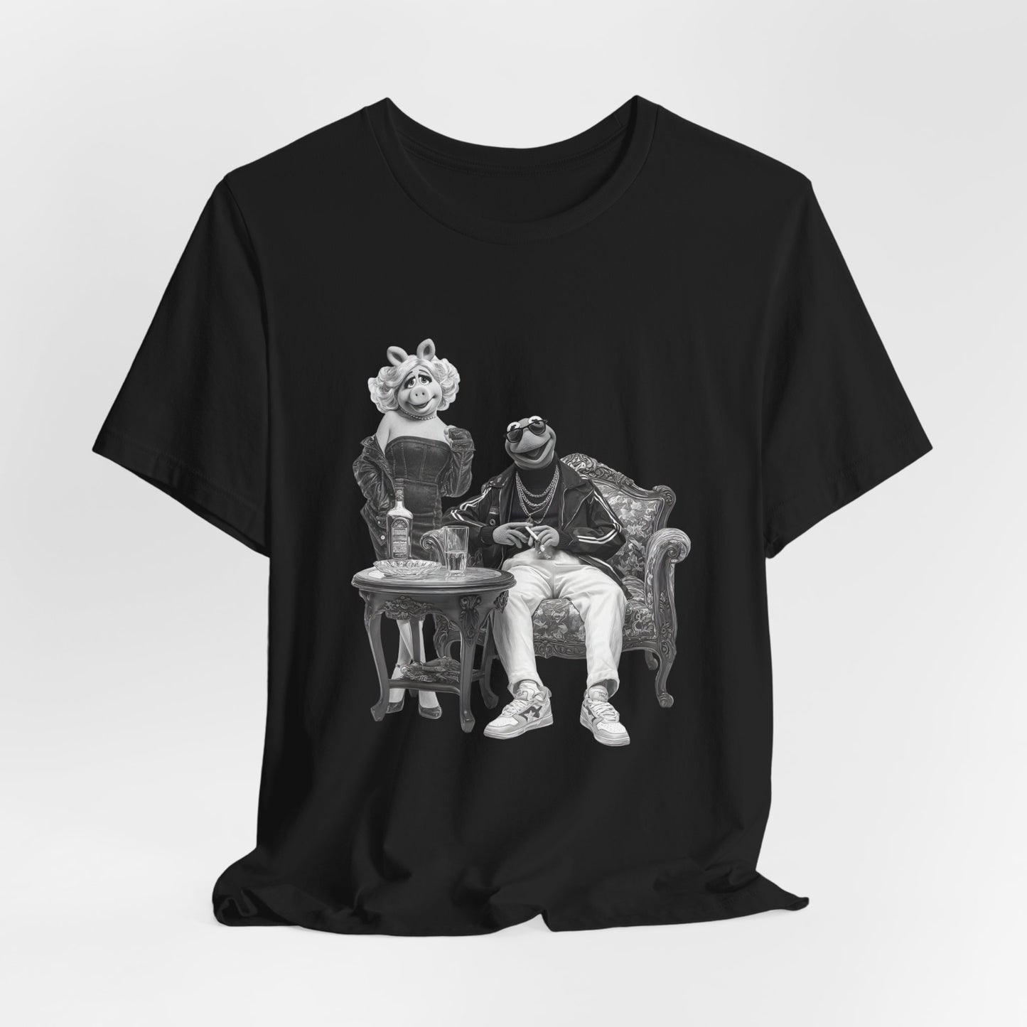 Vintage Kermit and Miss Piggy Muppet Couple  Graphic Tee
