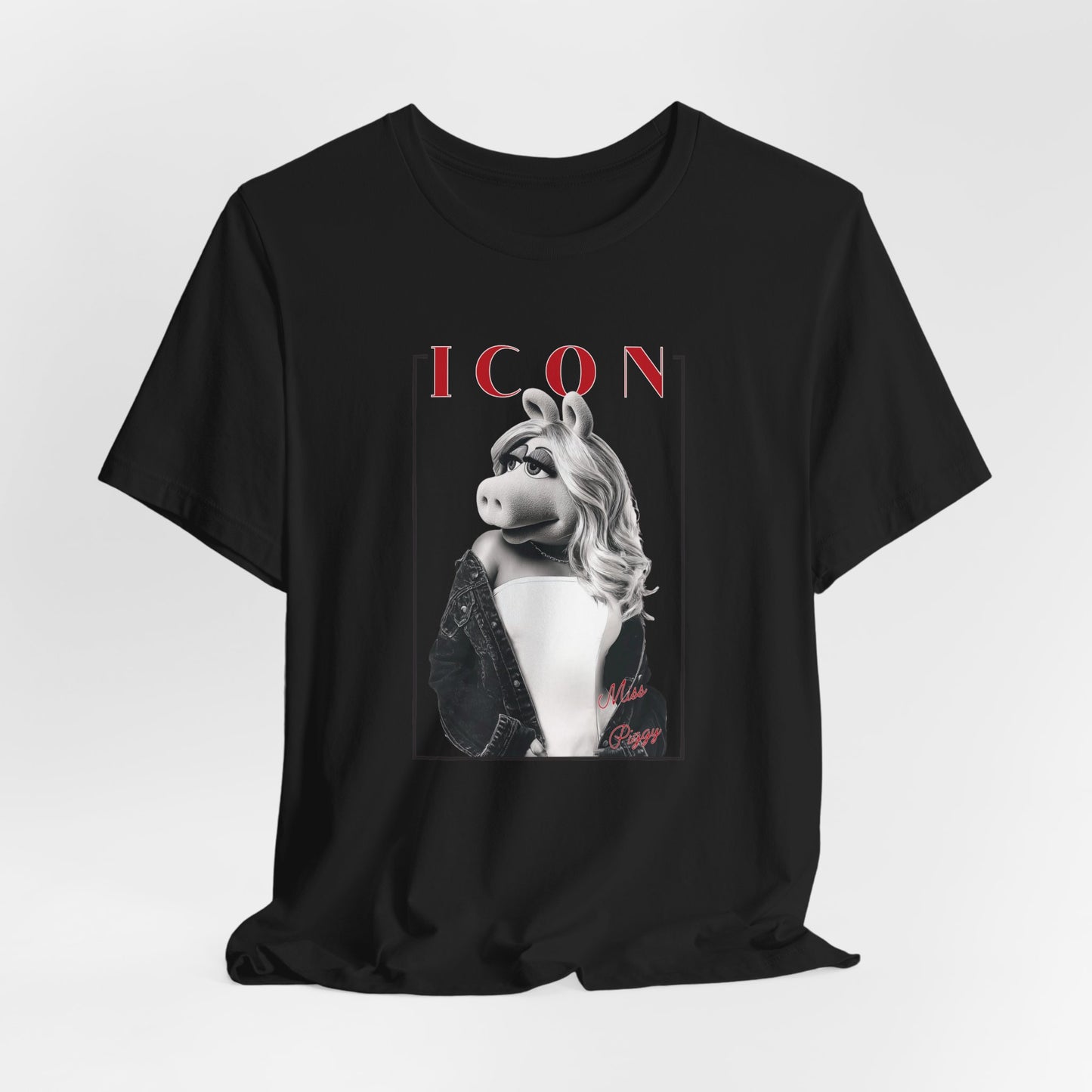 Icon Piggy Portrait Graphic T-Shirt